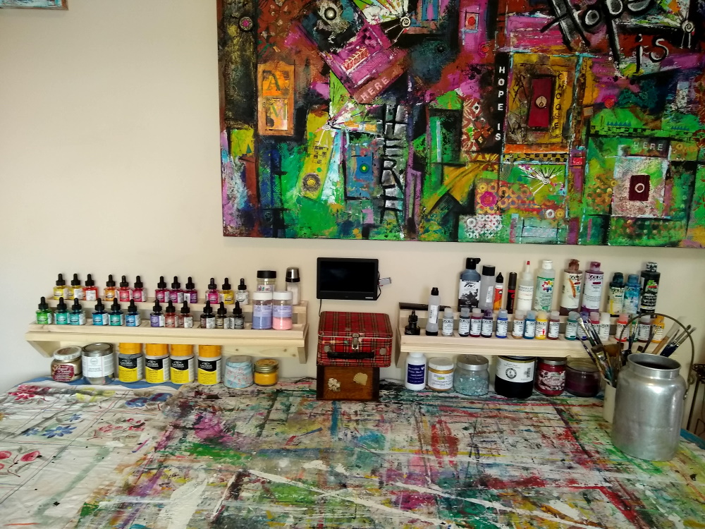 A photo of an organizer for alcohol inks that makes all the color choices easily visible.
